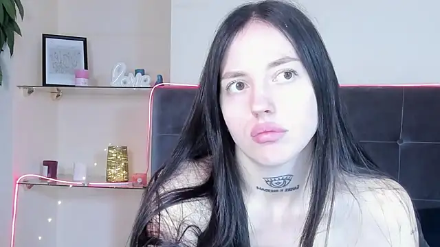 Czat XXX na żywo – AdrianaCult