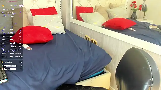 Chat +18 de Luciaoregon ao vivo