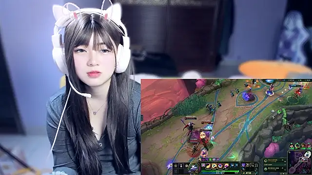 yuki3366 Adlı Modelin Canlı XXX Sohbeti