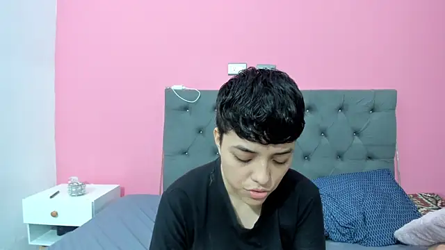 ariloe_quintero's Live XXX Chat