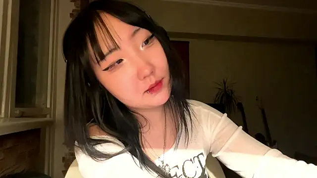 Yunananaa Chat XXX in diretta