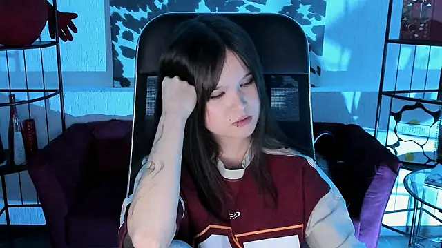 Elainebeness live XXX chat