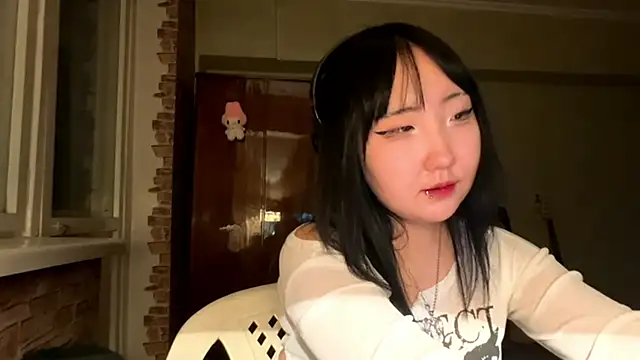 แชท XXX สดของ Yunananaa