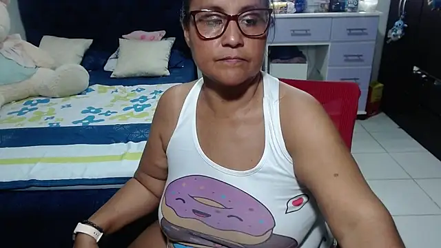 Chatroom XXX en direct de pervert_mommy_