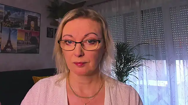 vanessa_chat 即時 XXX 聊天