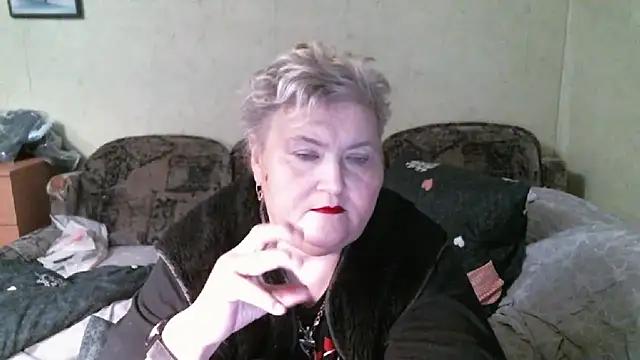 Lana555 Adlı Modelin Canlı XXX Sohbeti