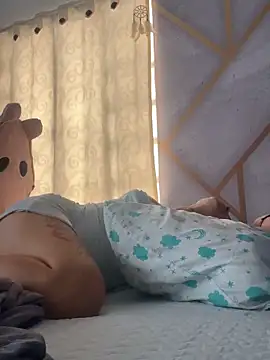 _vaiolet_owo – Live XXX-chat