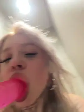 Chiibi Adlı Modelin Web Kamerası Şovu