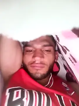 Atraszb18 Show in webcam