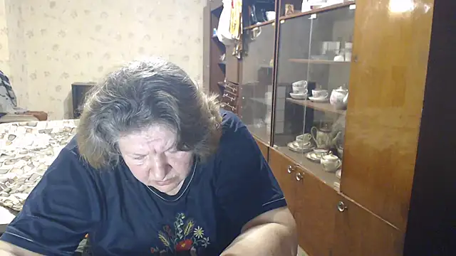 HotLusi: онлайн-секс-чат