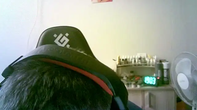 SirAbuser Chat XXX in diretta