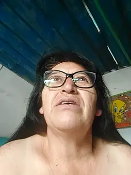 clarita_01's Live XXX Chat