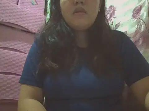 fluffy_raa Pertunjukan Webcam