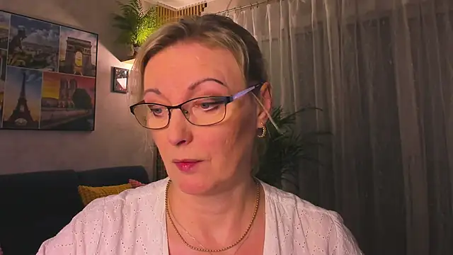 vanessa_chat's Webcam Show