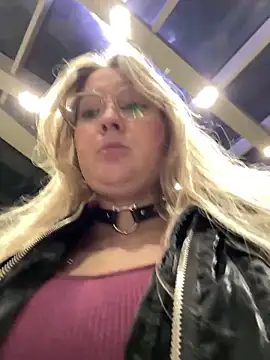 Teya_moon_ Chat XXX in diretta