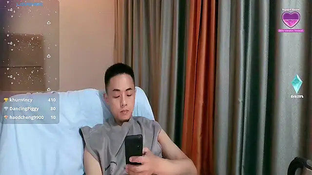 Tsia-Die live XXX chat