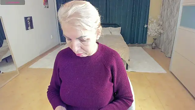 LiliaMoons: онлайн-секс-чат