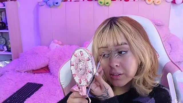 Czat XXX na żywo – NekoWaifu