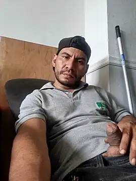 Вебкам-шоу boyp3netrat0r