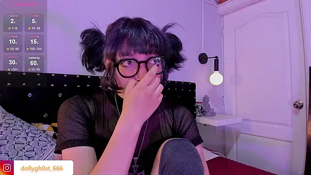 แชท XXX สดของ Ghosty_Doll