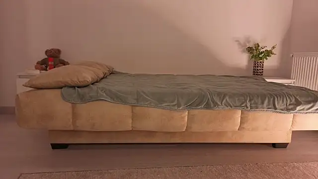 XXX chat uživo modela realmissa