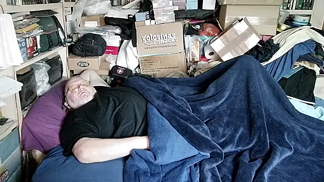 hadeszeuss2's Webcam Show