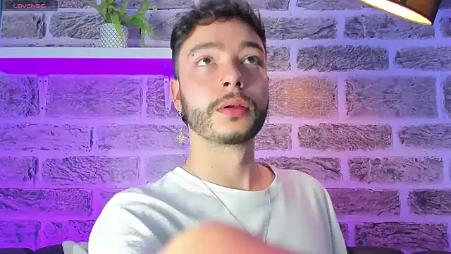 noah_ricci 即時 XXX 聊天