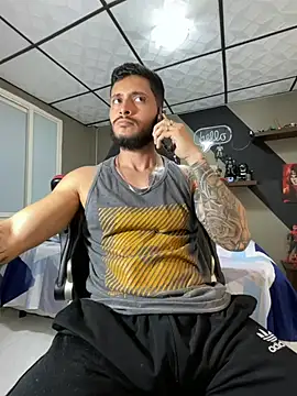 marcel_crawford96 Adlı Modelin Canlı XXX Sohbeti