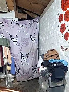 Adela-222 Chat XXX in diretta