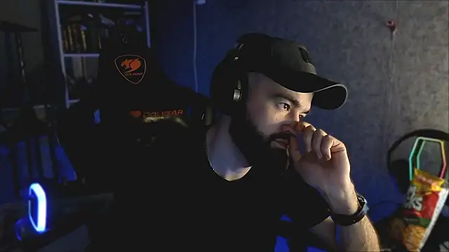 _Mostly_ 即時 XXX 聊天