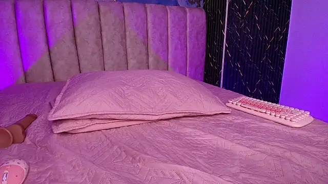 agath_69 Adlı Modelin Canlı XXX Sohbeti