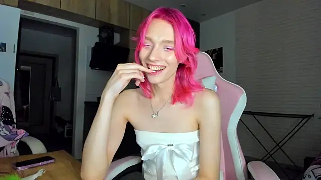 _Alice_Kitty Chat XXX in diretta