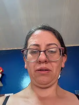 Chat +18 de miss_hanna07 ao vivo
