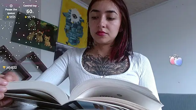 ZoeBakers_'s Live XXX Chat