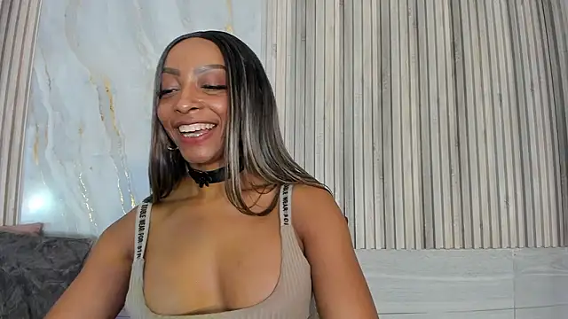 Chat +18 de BriannaChelsea ao vivo