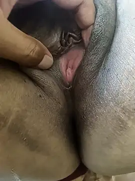 dhanshri143's Webcam Show