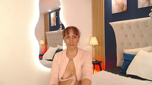 Chat XXX en directo de GloryShine