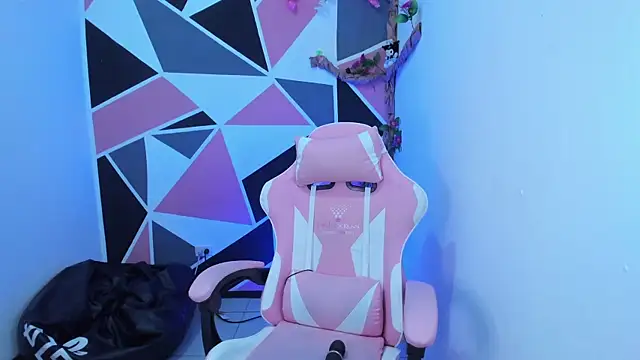 Chatroom XXX en direct de little_emma0