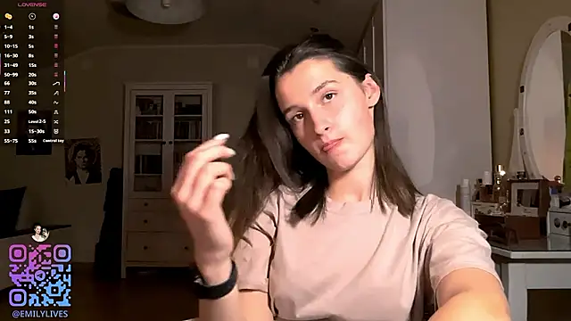 Chatroom XXX en direct de DarlineBrustera