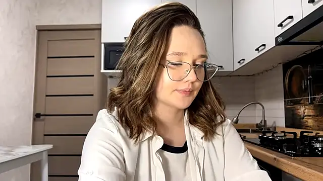 Chat +18 de AinaSmith ao vivo