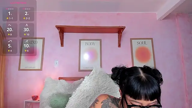 Chat XXX en directo de AliceBanks