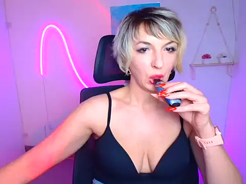 Živý XXX chat Lana_Foxyy