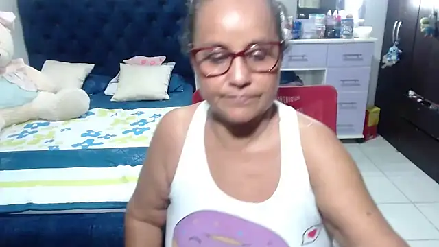 Chat XXX en directo de pervert_mommy_