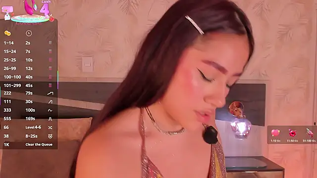 nicolle_pierce live XXX chat