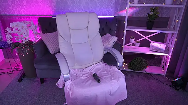 LittleShyyn Live XXX chat