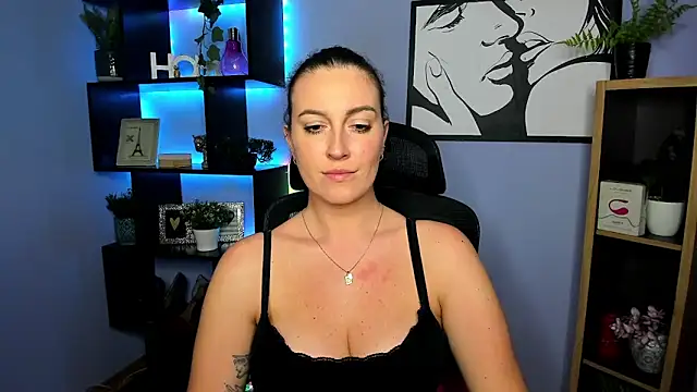 FUN_AMI's Live XXX Chat