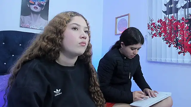 valeria_and_zoe webkamerás műsora