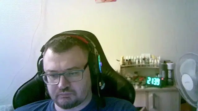 Chat +18 de SirAbuser ao vivo