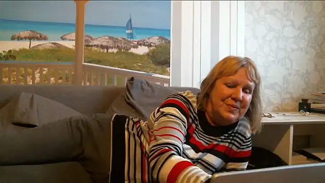 Nikole111のウェブカメラショー