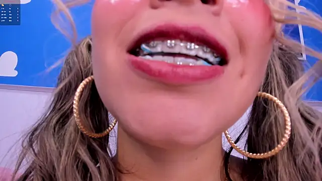 miss__evoletのライブXXXチャット